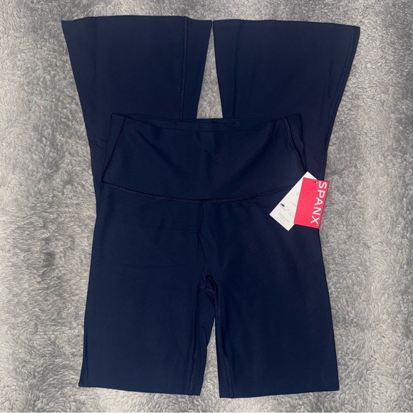 SPANX MICRO FLARE PANT - Picture 2 of 10